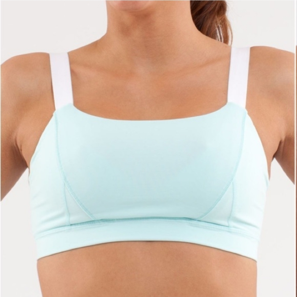 Lululemon Adjust Me Bra